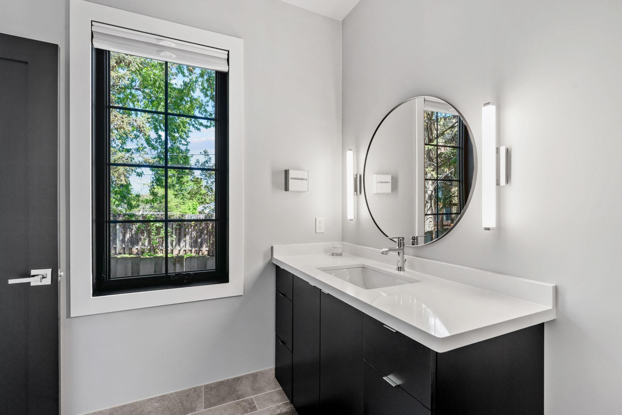 5043 Ewing Avenue S Unit: 100