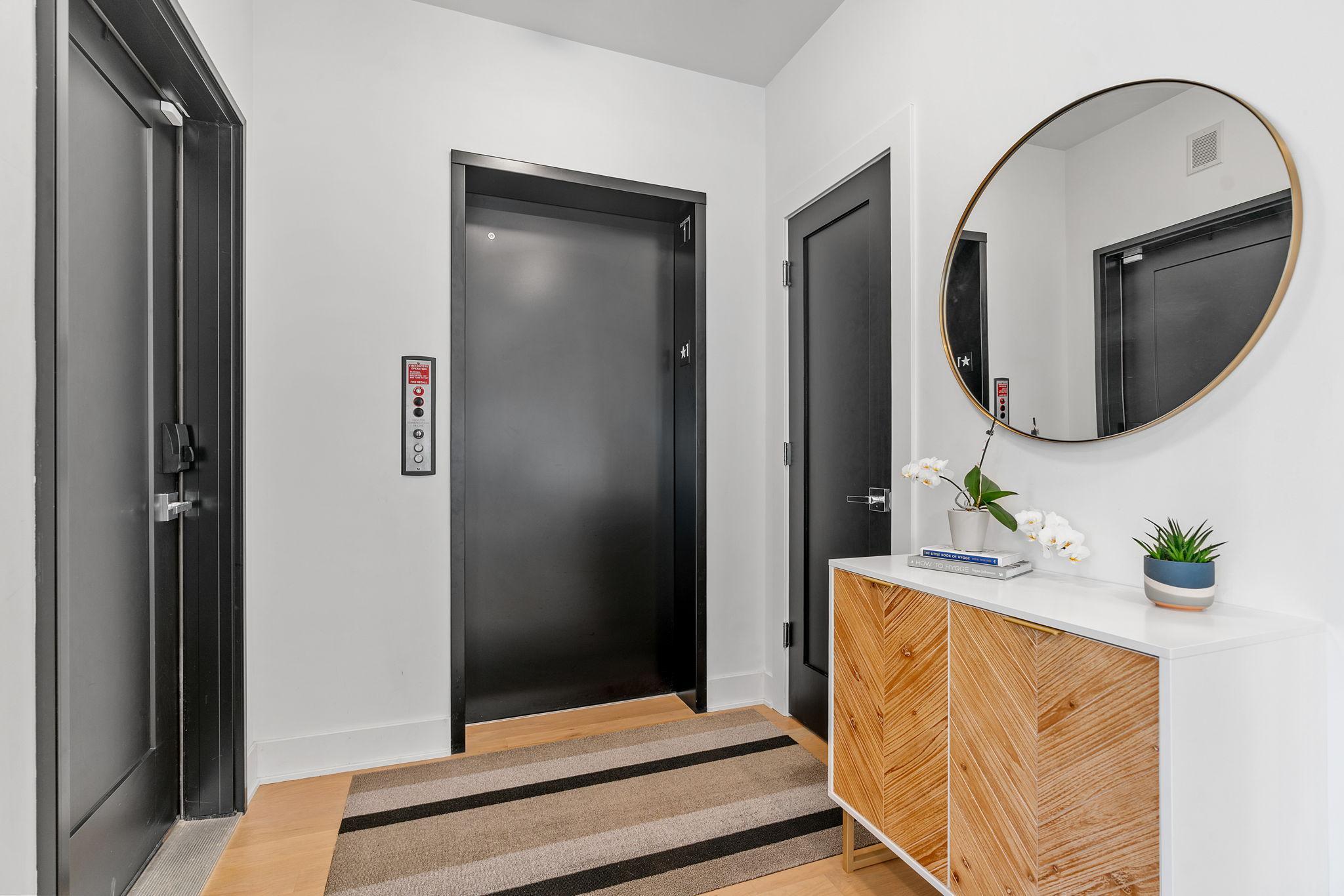 5043 Ewing Avenue S Unit: 100