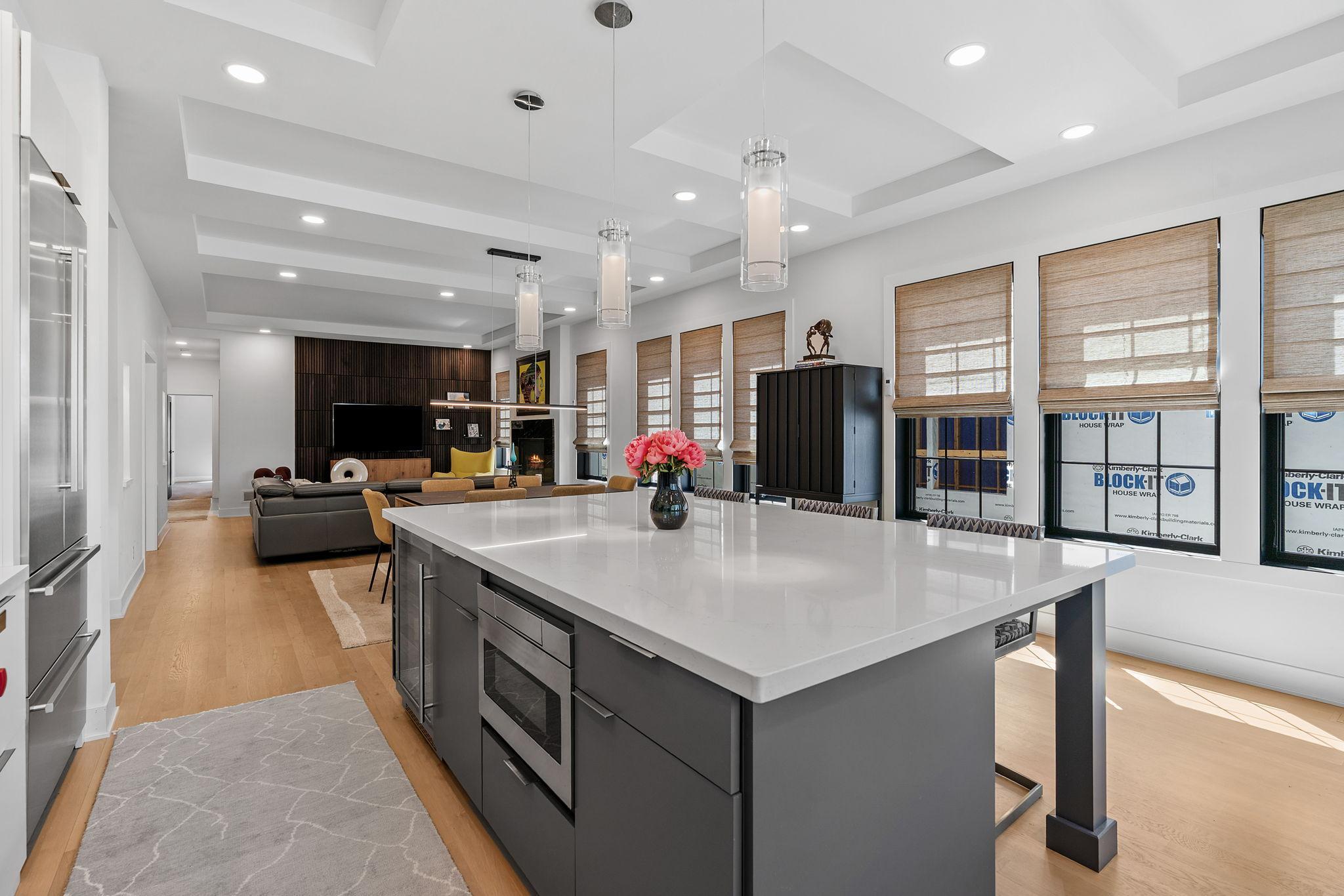 5043 Ewing Avenue S Unit: 100