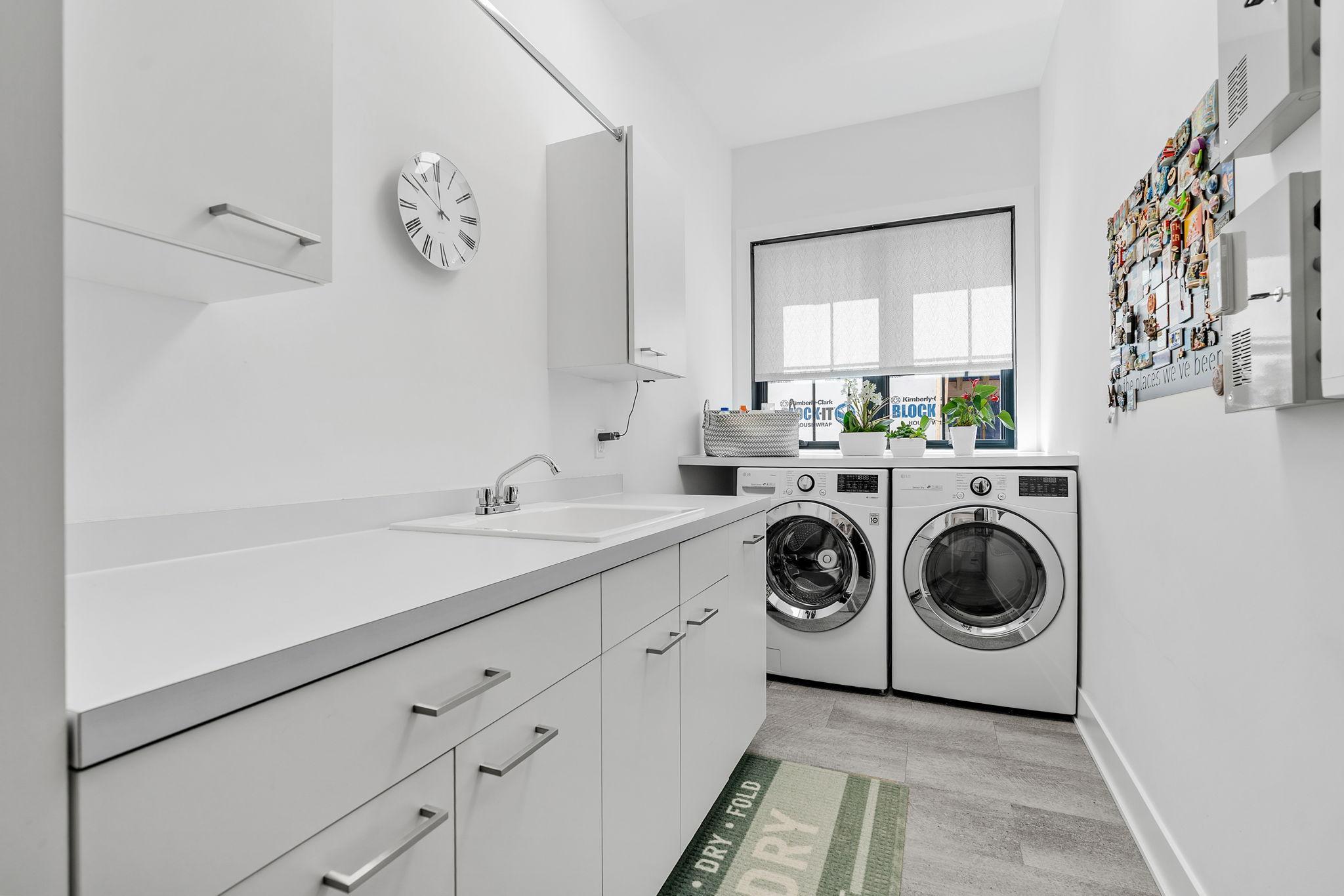 5043 Ewing Avenue S Unit: 100