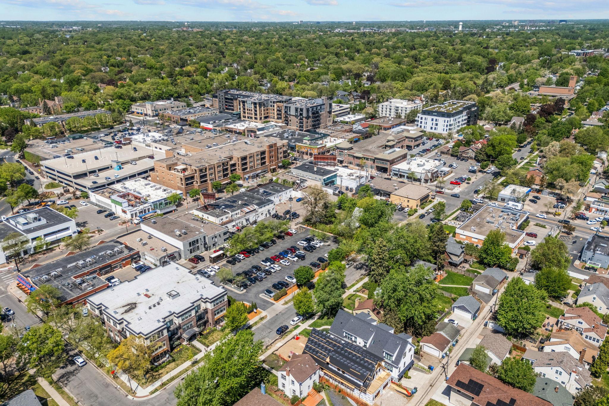 5043 Ewing Avenue S Unit: 100