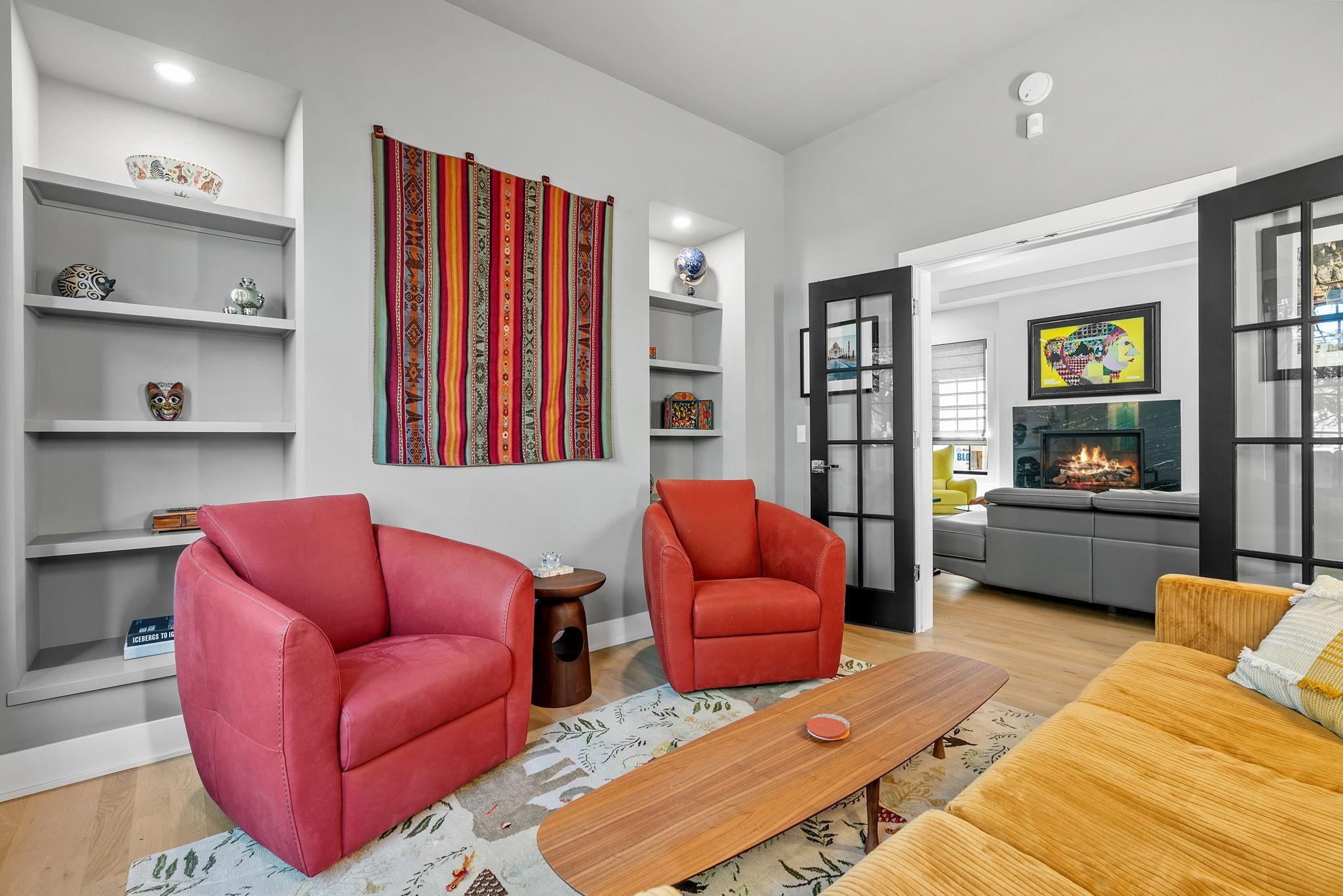 5043 Ewing Avenue S Unit: 100