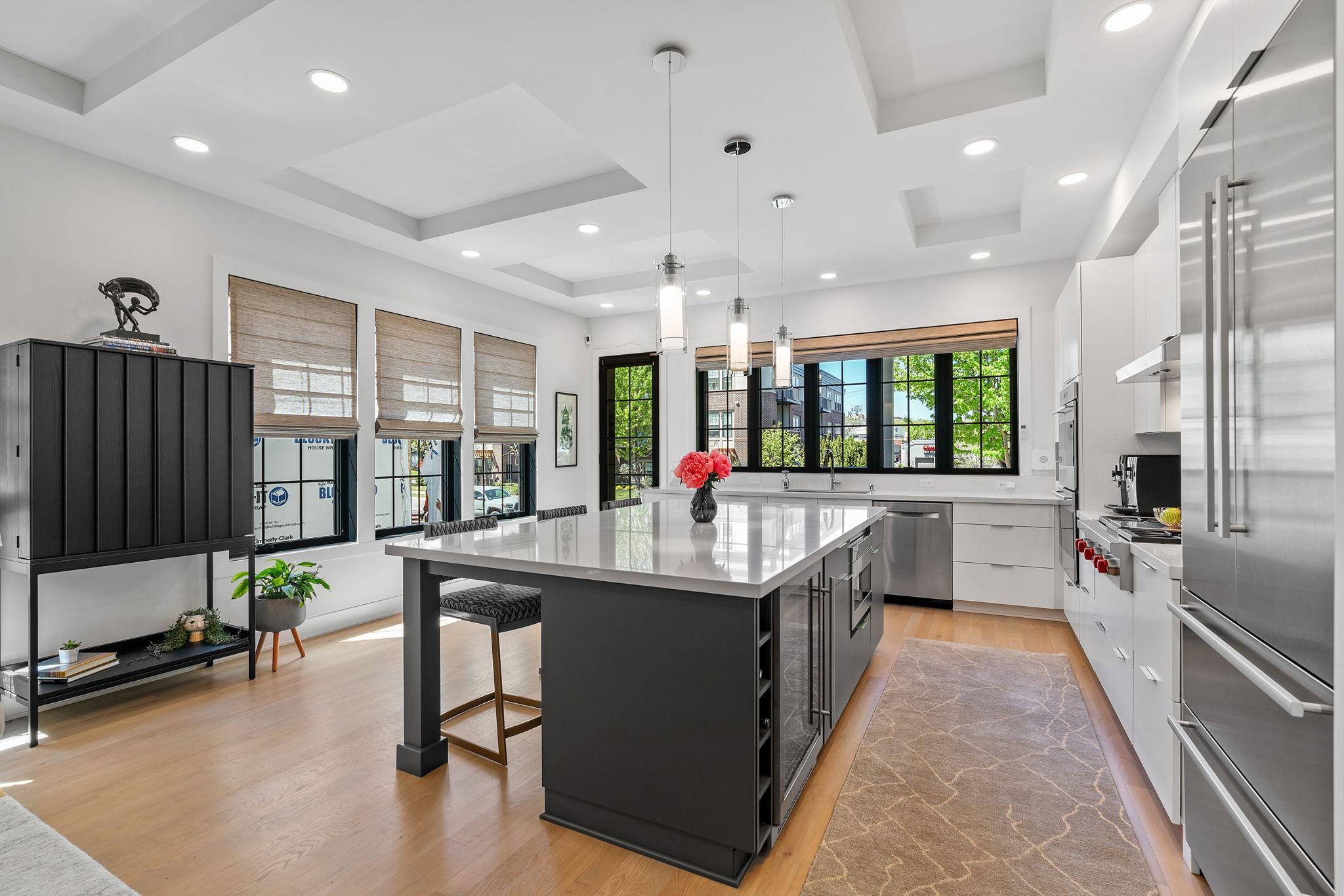 5043 Ewing Avenue S Unit: 100