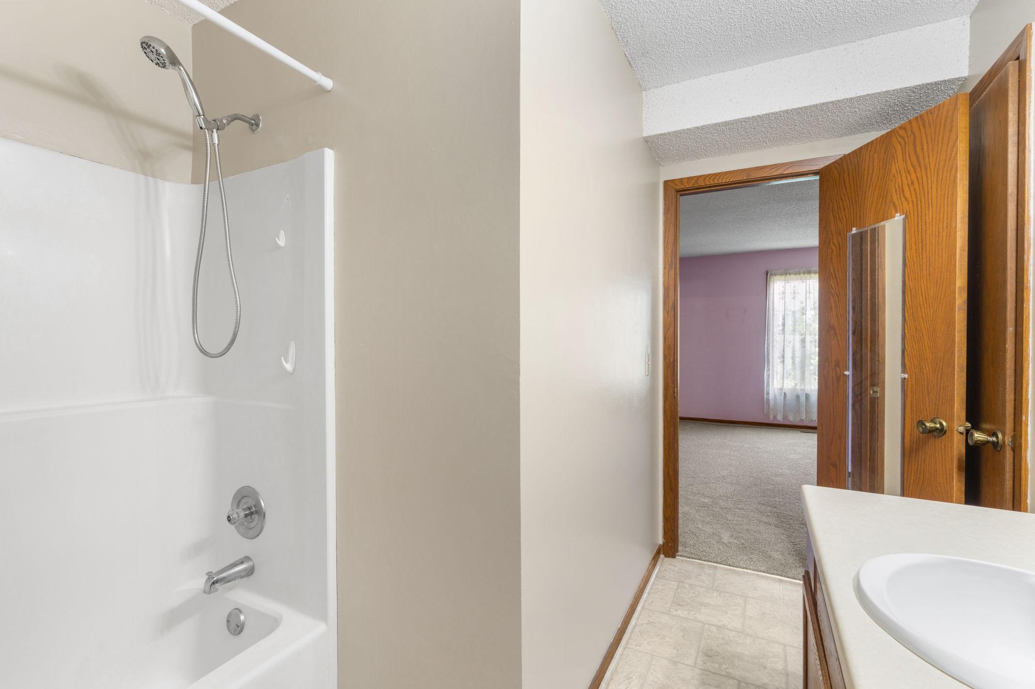 4165 Hilltop Point Unit: 105