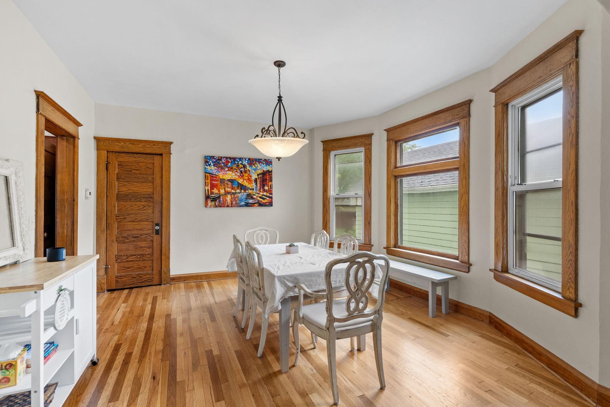 1225 6th Street E