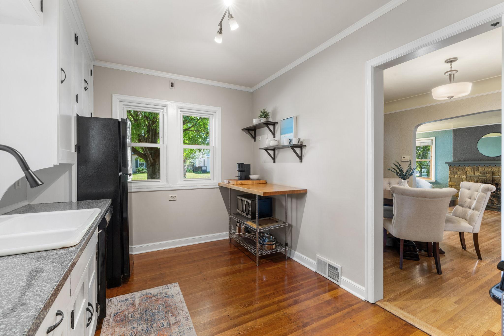 1161 Van Buren Avenue