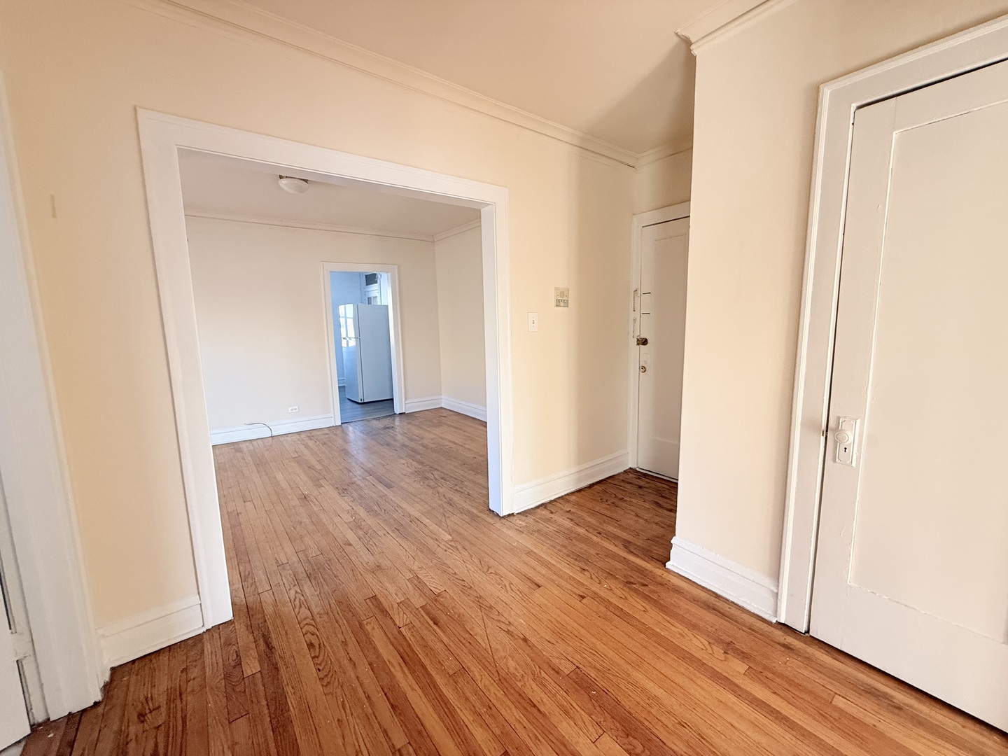 1937 N Central Park Avenue Unit: 3F