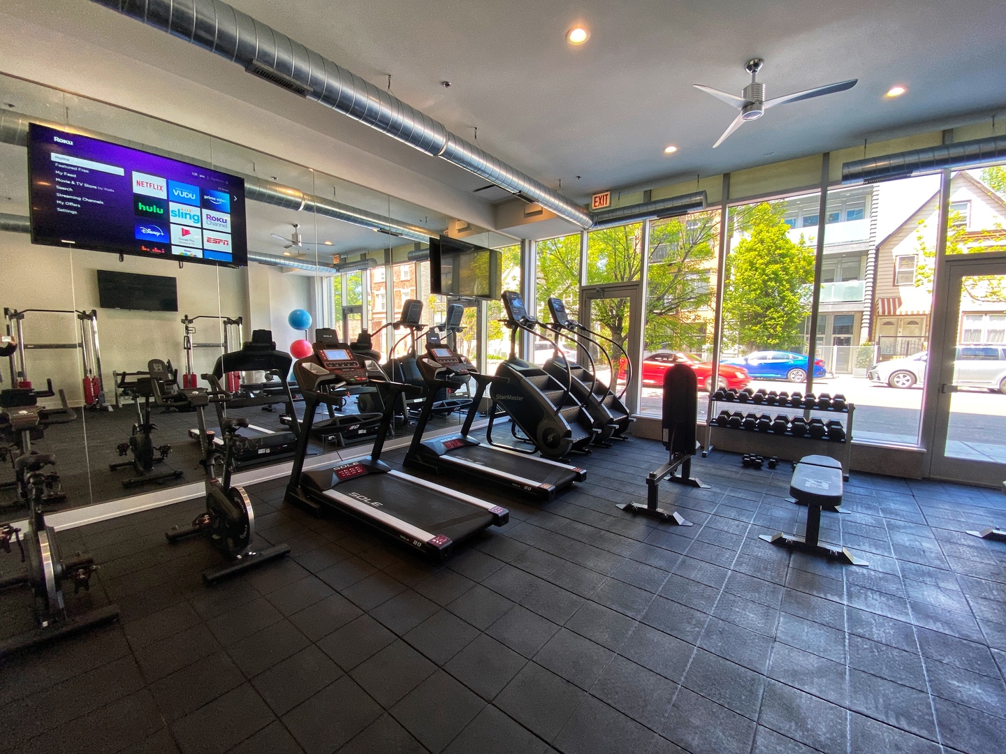 2924 W Medill Avenue Unit: 210