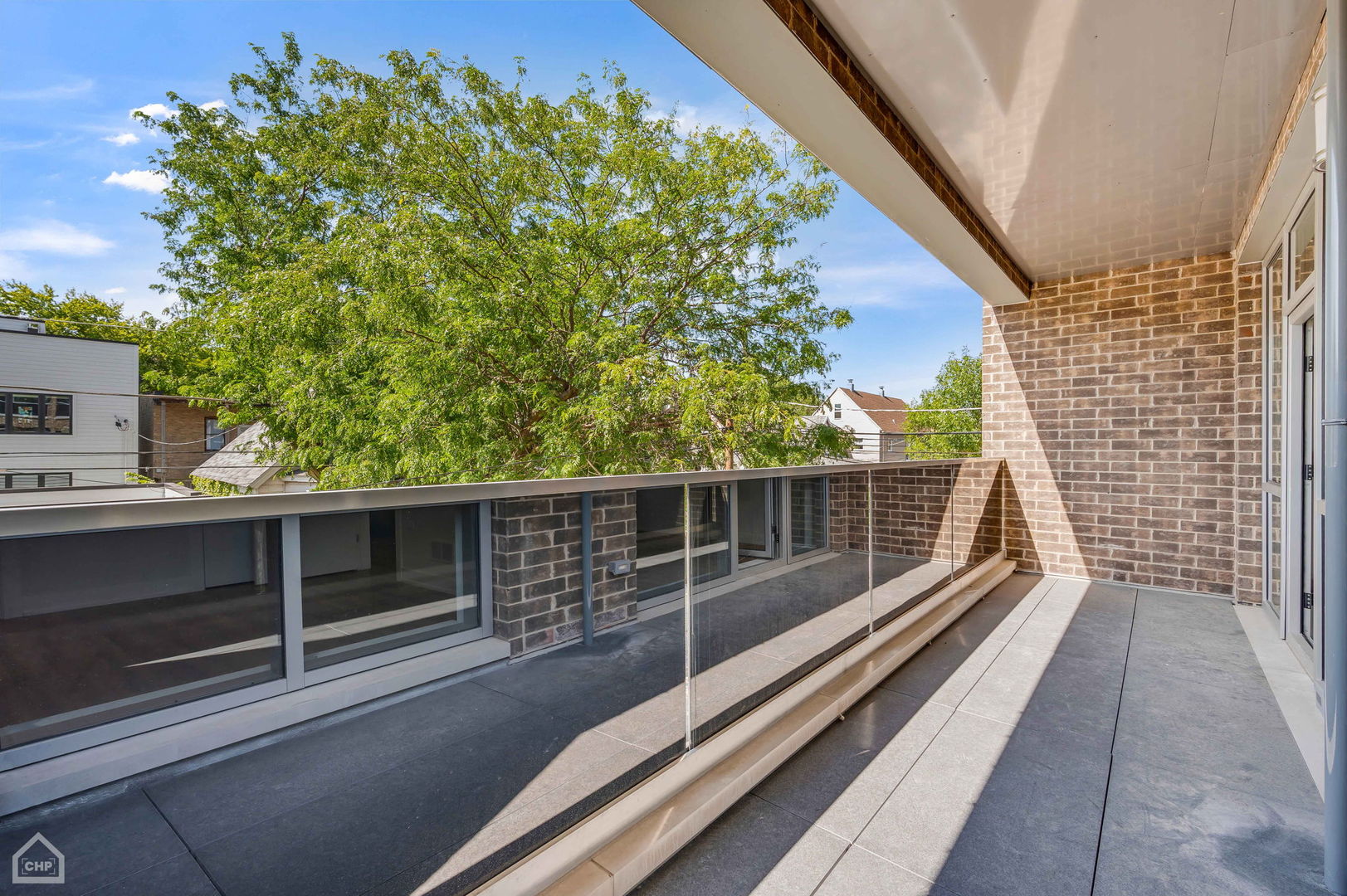 2924 W Medill Avenue Unit: 210