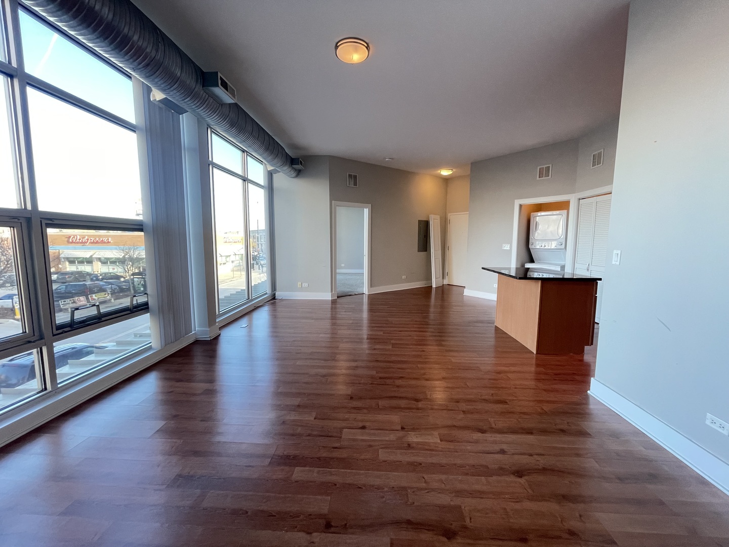 2000 N MILWAUKEE Avenue Unit: 201