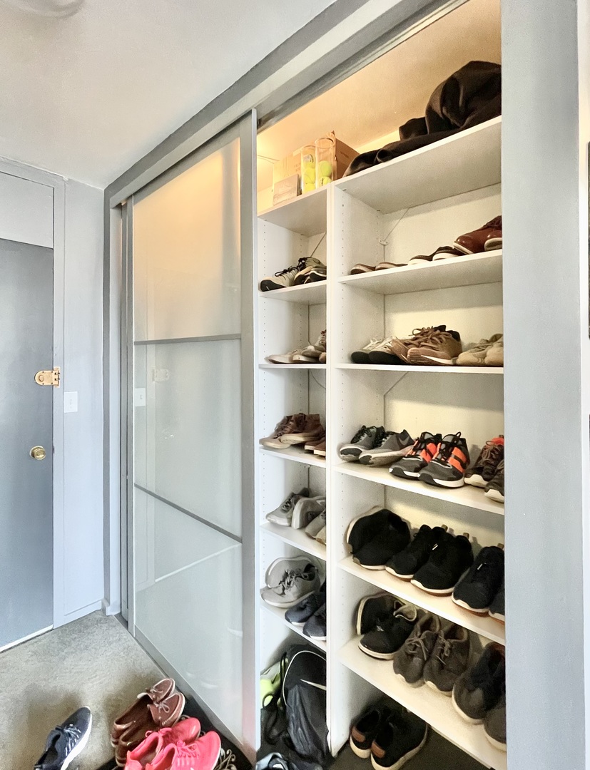 70 W Burton Place Unit: 2106