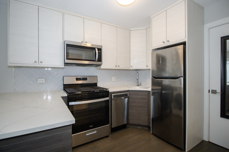 5960 N Winthrop Avenue Unit: 56-1E