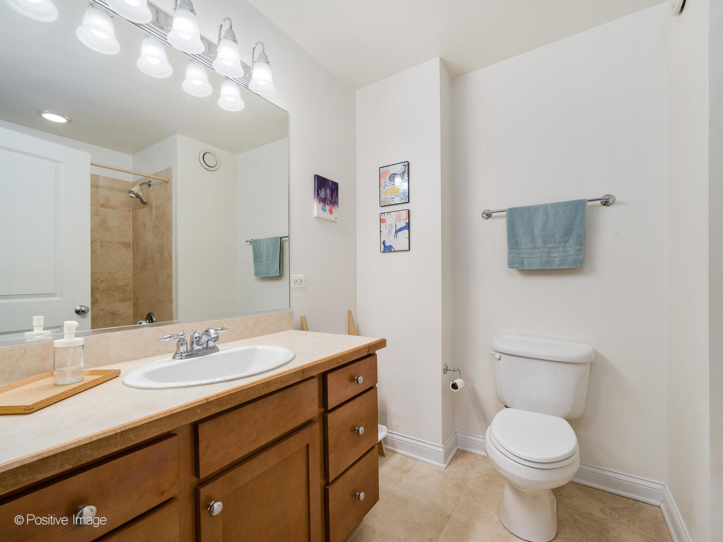 230 W Division Street Unit: 802