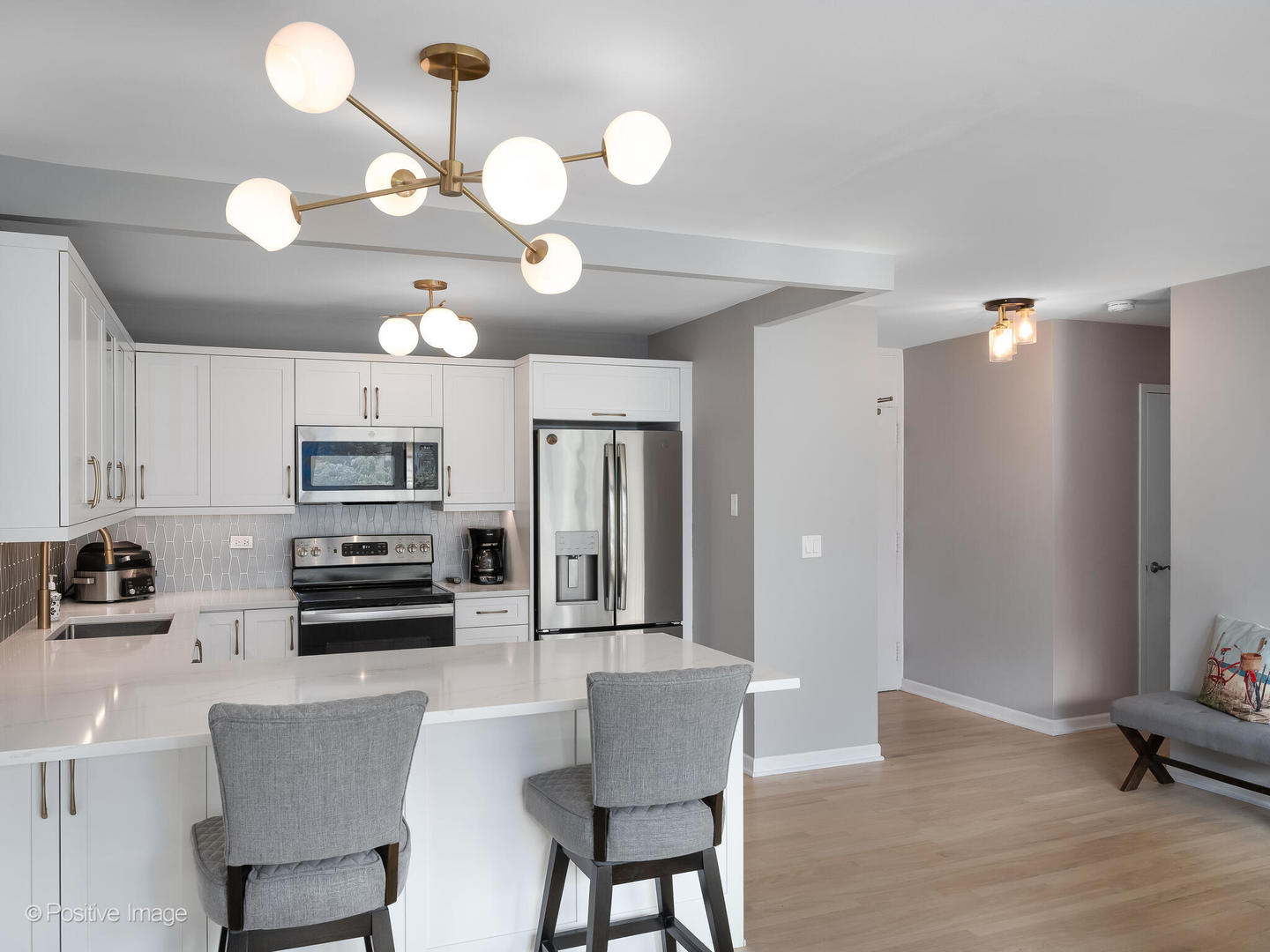 1255 N SANDBURG Terrace Unit: 504
