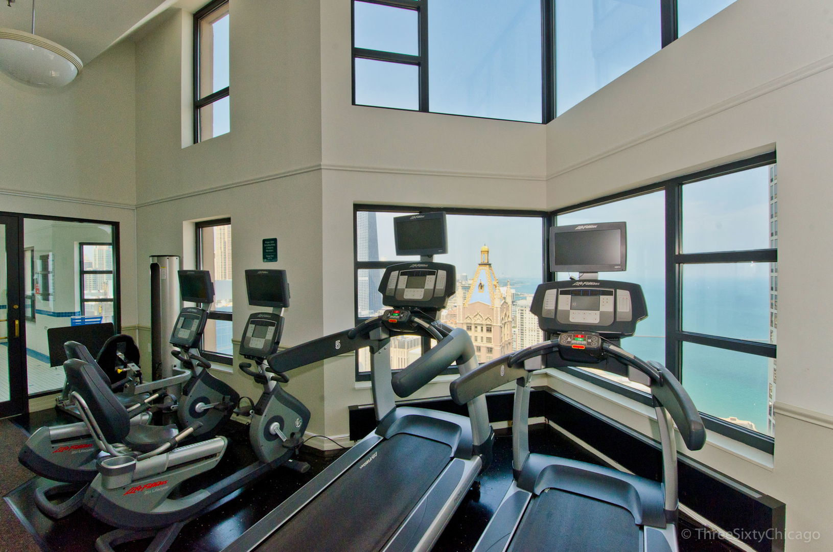 401 E ONTARIO Street Unit: 2403