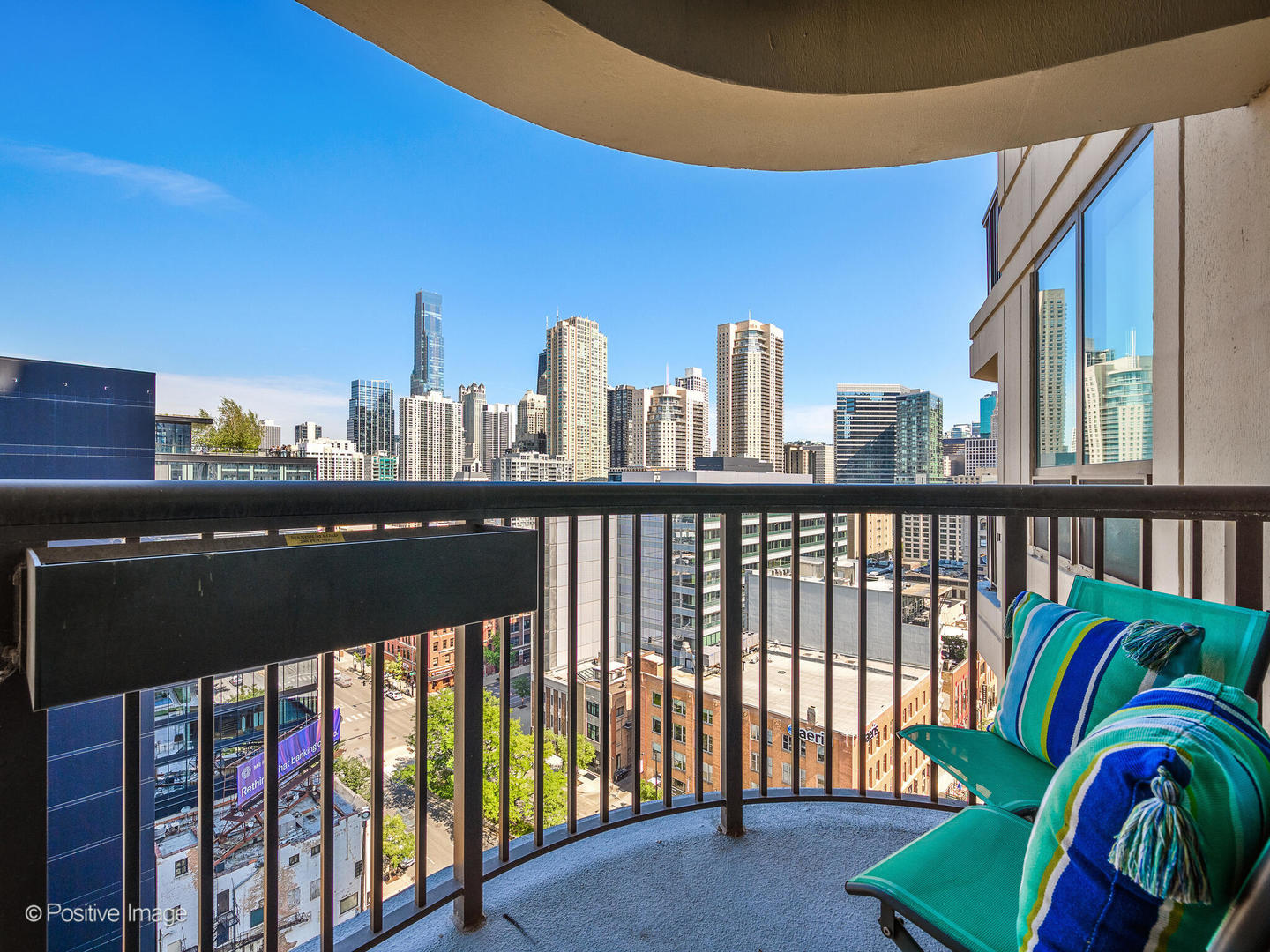400 N LaSalle Drive Unit: 1611