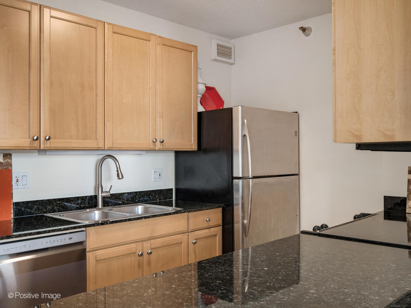400 N LaSalle Drive Unit: 1611