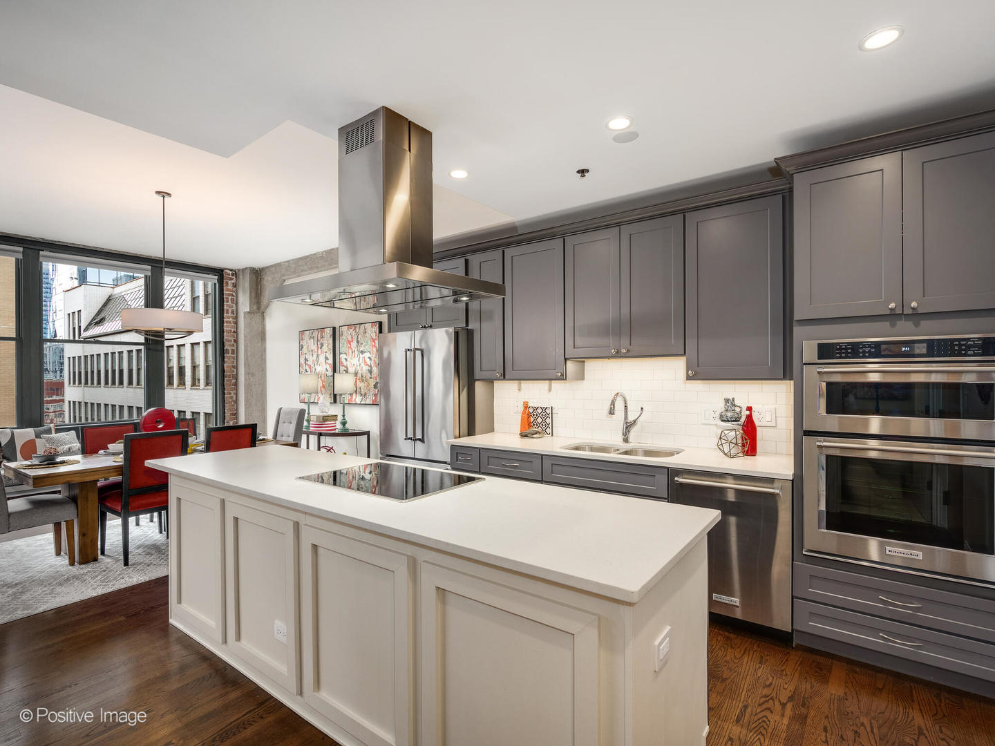 720 S Dearborn Street Unit: 1104