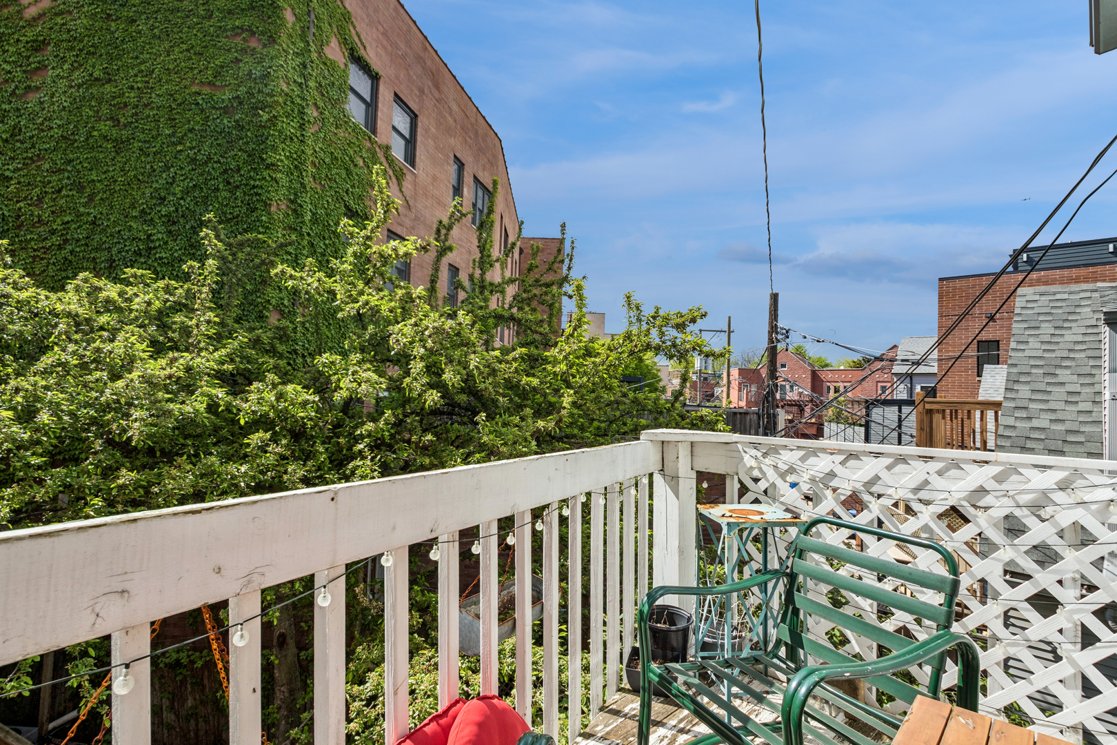 2920 N LAKEWOOD Avenue Unit: 2