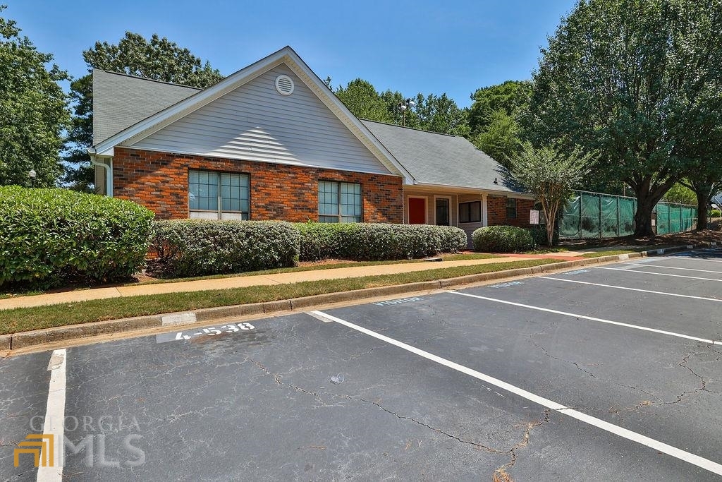 675 Windchase Ln
