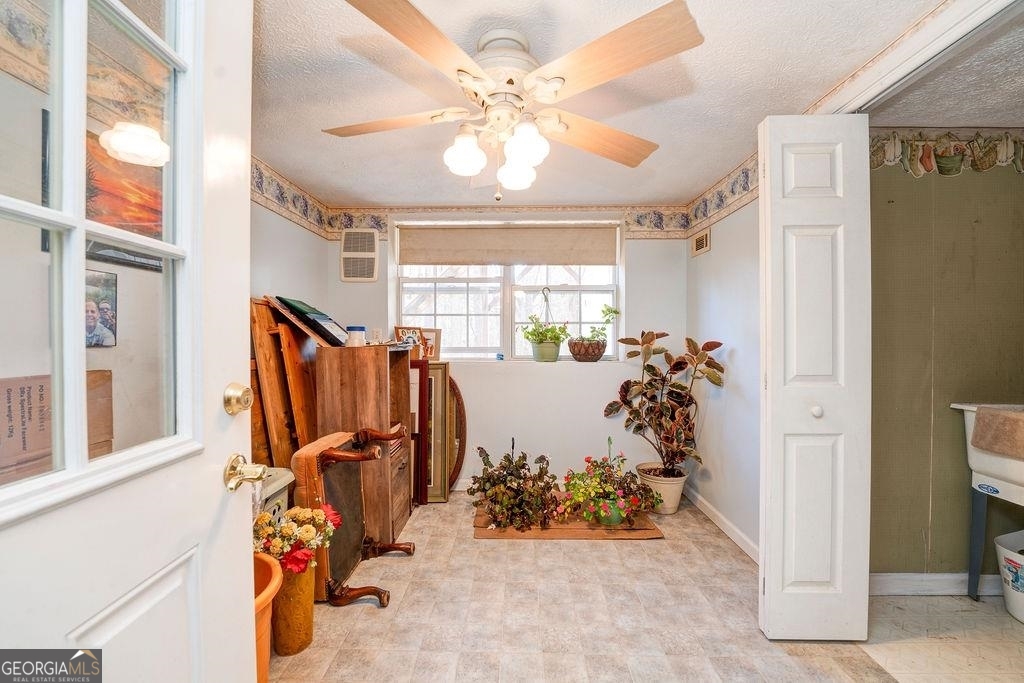 145 Spring View Ct