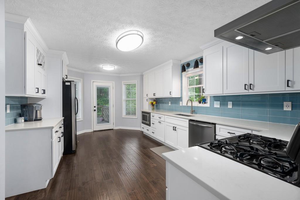 986 Trestle Drive