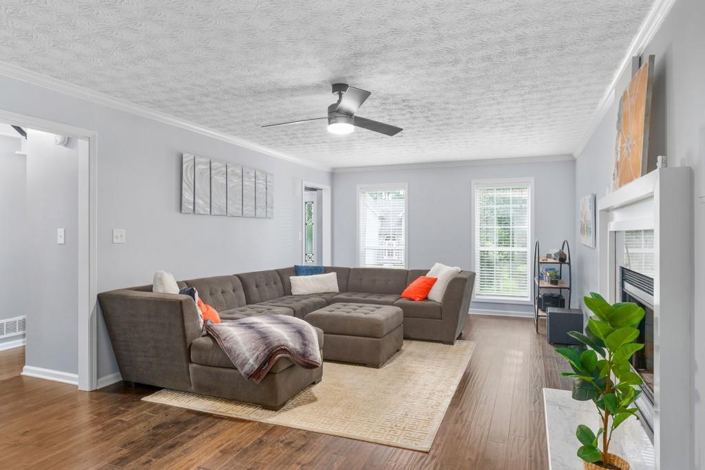 986 Trestle Drive