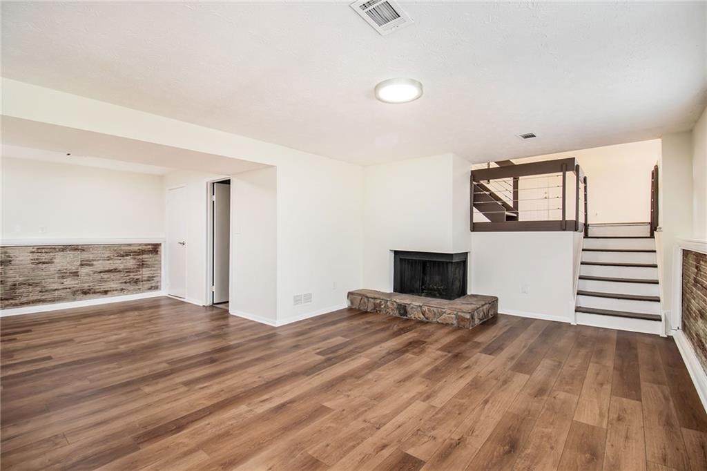 10410 Worthington Hills Manor