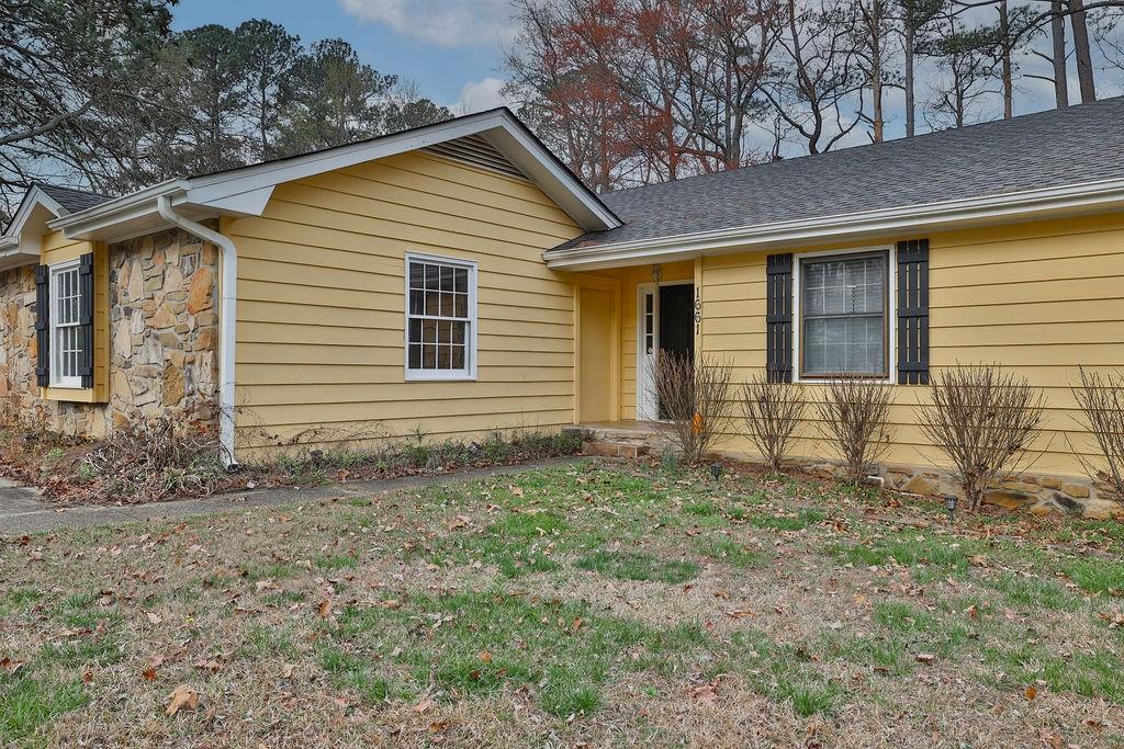 1661 NORTON ESTATES Circle