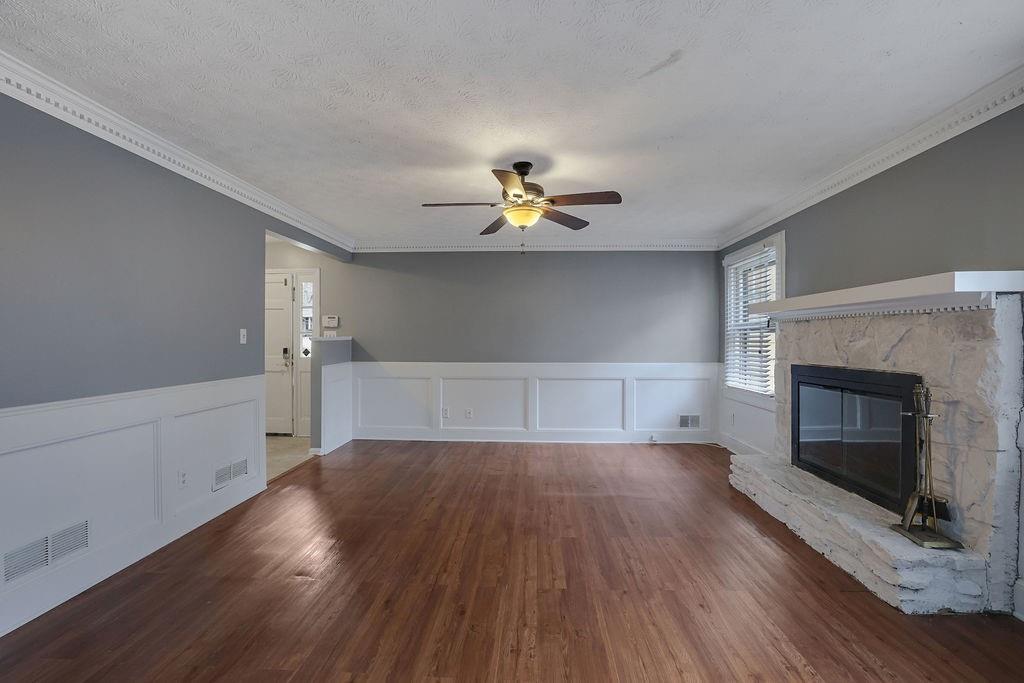 1661 NORTON ESTATES Circle
