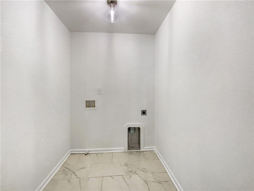 6567 Barker Station Walk