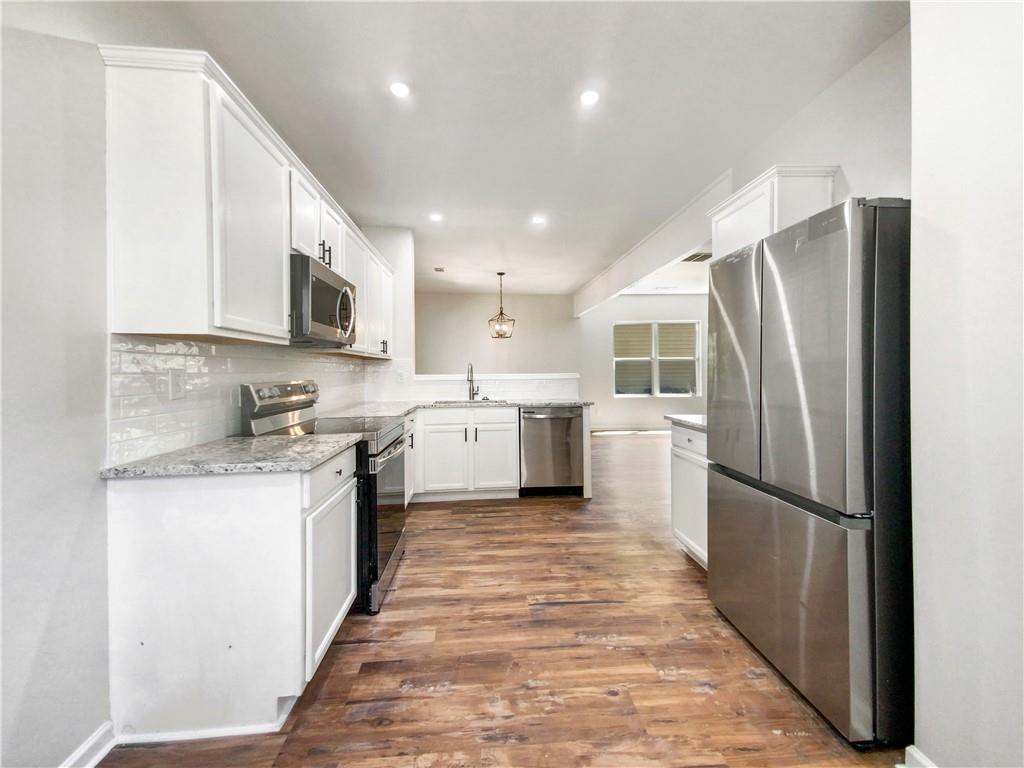 6567 Barker Station Walk