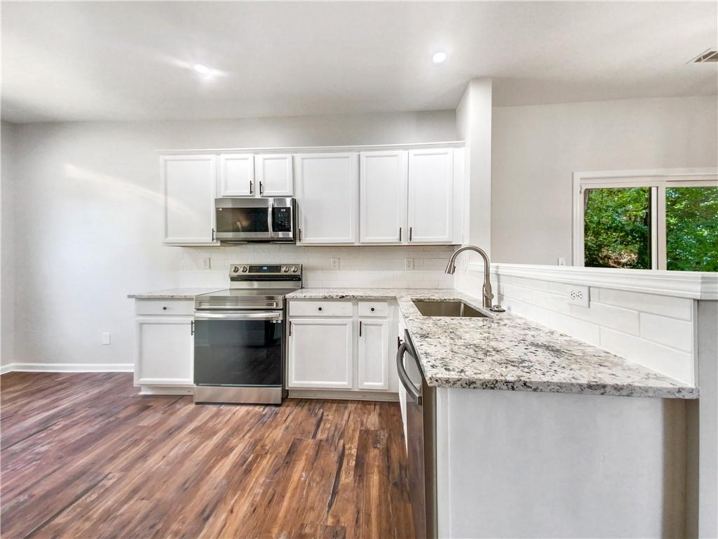 6567 Barker Station Walk