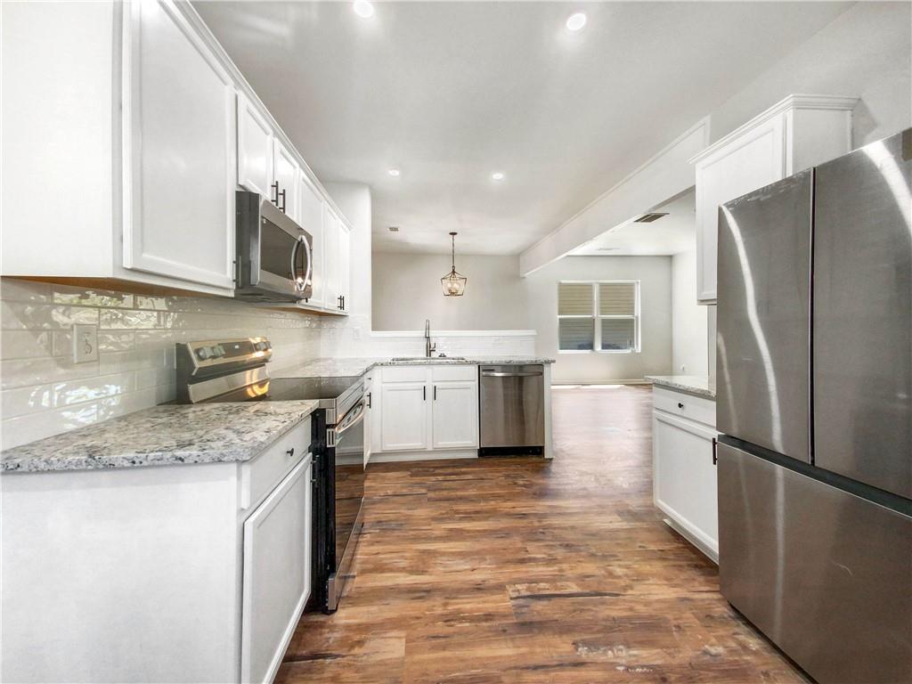 6567 Barker Station Walk