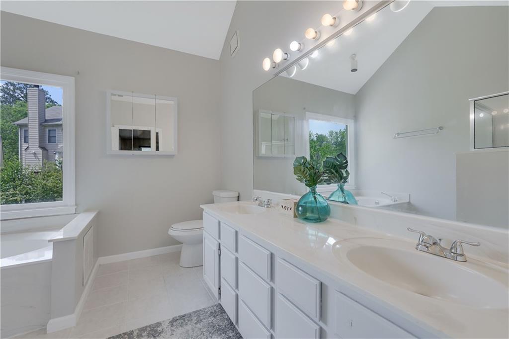 1021 Maidstone Court
