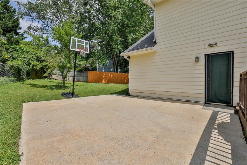 1021 Maidstone Court