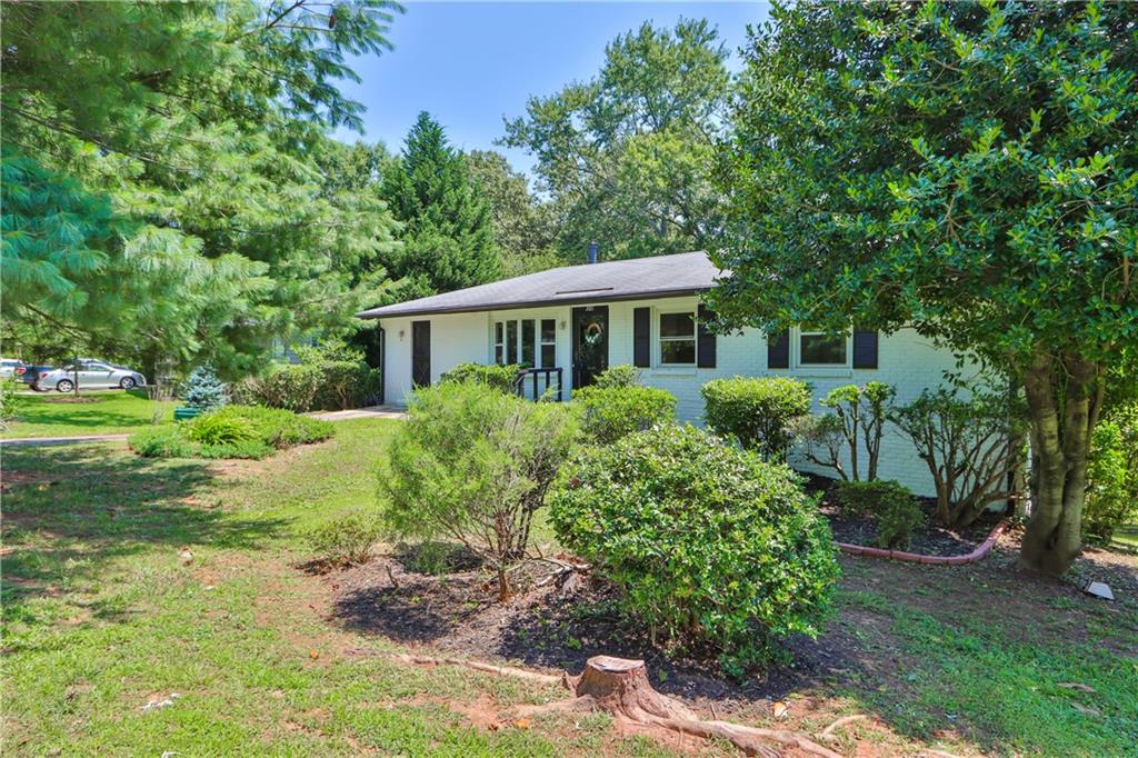 2815 Carolyn Drive SE
