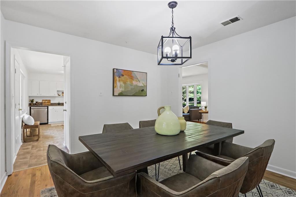 2815 Carolyn Drive SE