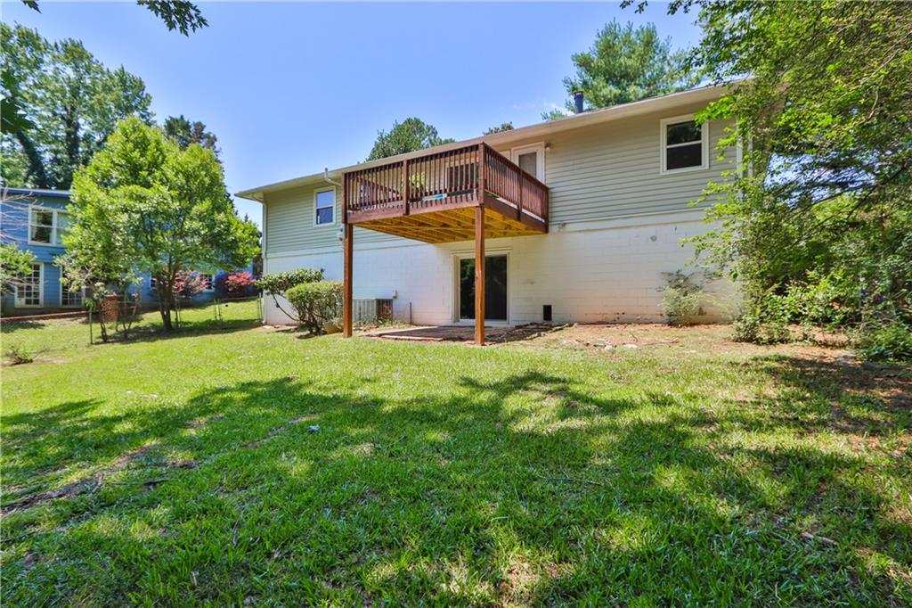 2815 Carolyn Drive SE