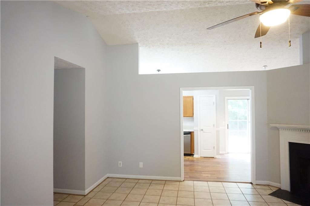 1055 Braddock Circle