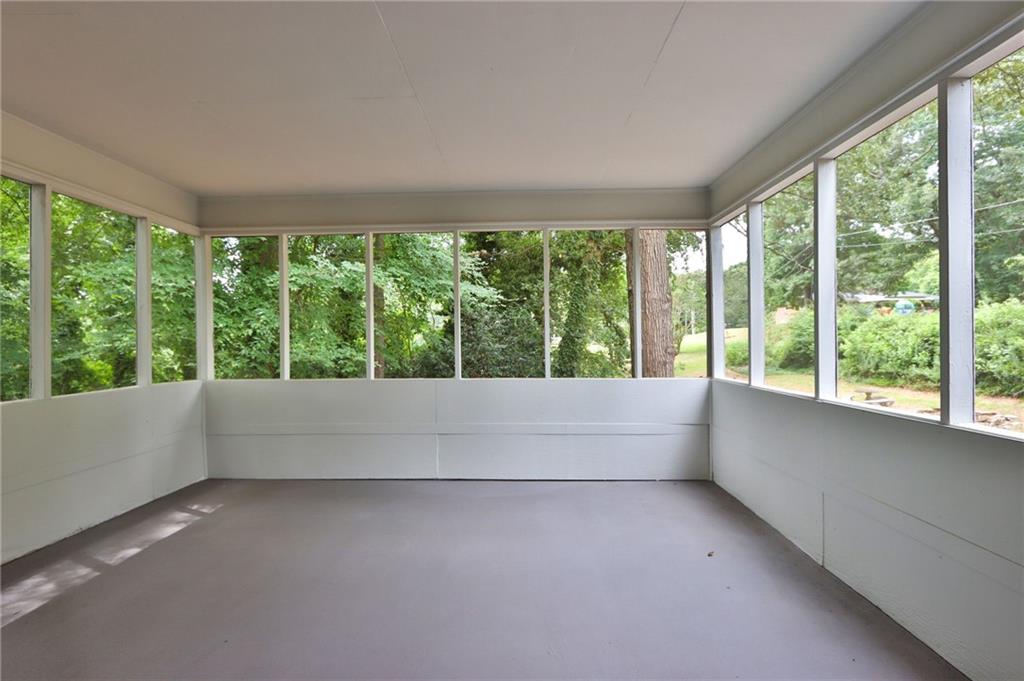 5555 Woodland Drive