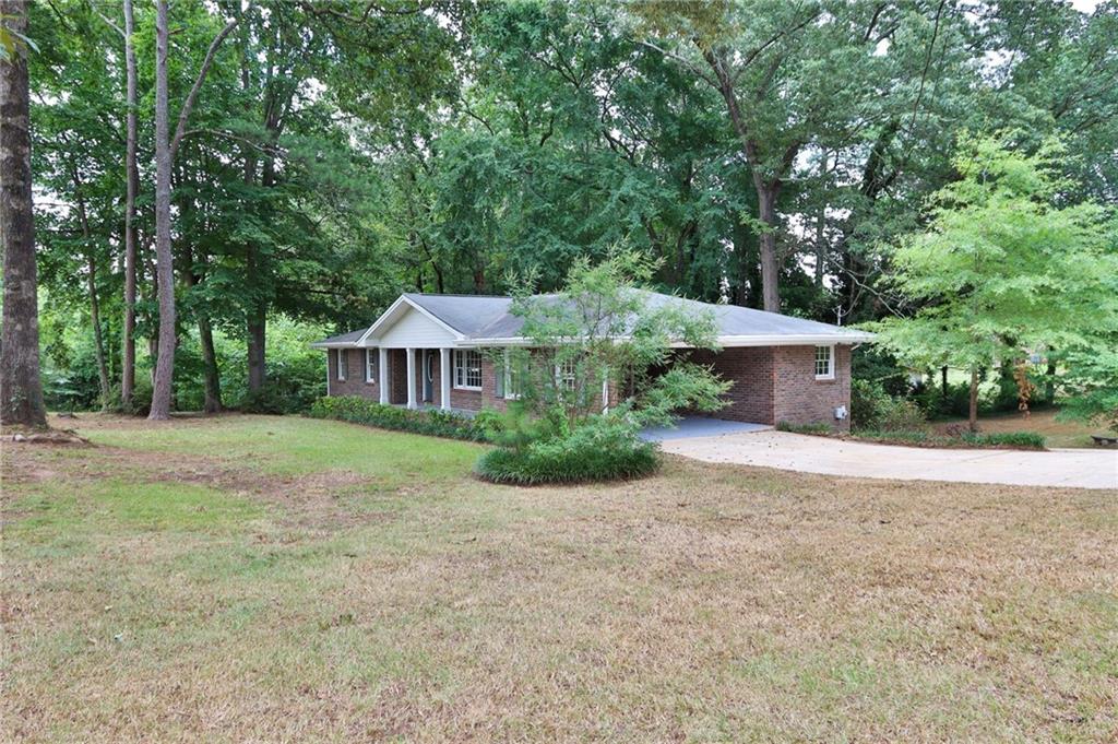 5555 Woodland Drive