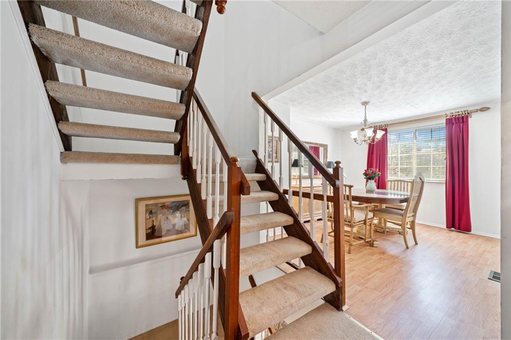 288 COMMONS Circle