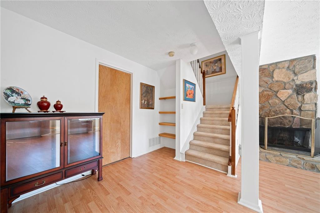 288 COMMONS Circle