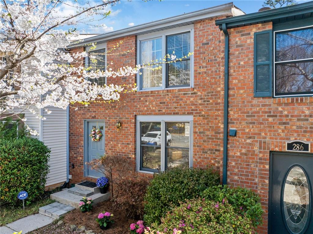 288 COMMONS Circle
