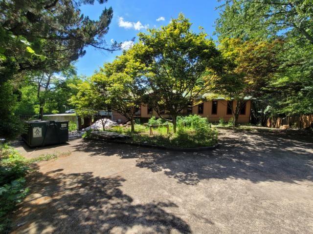 3249 Sandy Plains Road