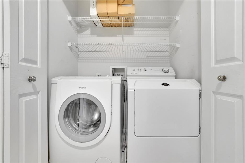 2040 Whitestone Place