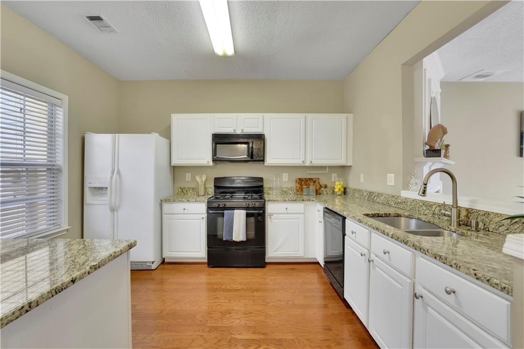 2040 Whitestone Place