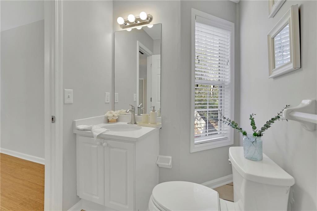 5696 Kilrush Court SE