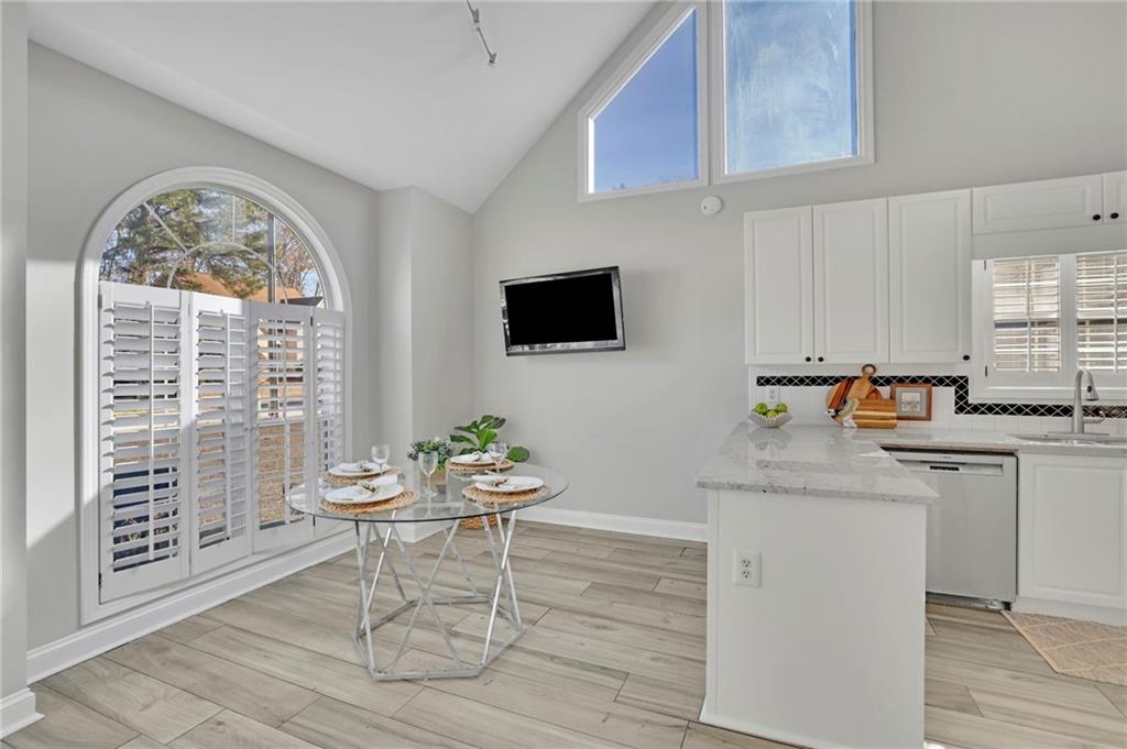 5696 Kilrush Court SE